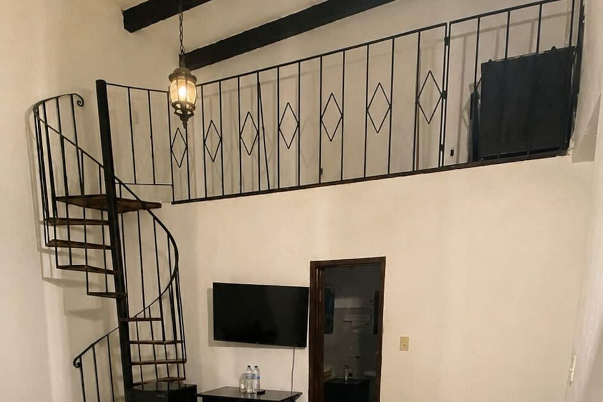 Basic Room, Courtyard View