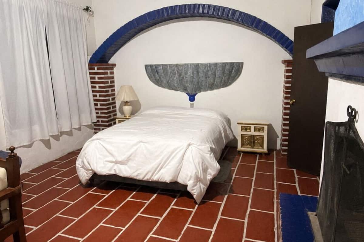 Basic Triple Room, Courtyard View