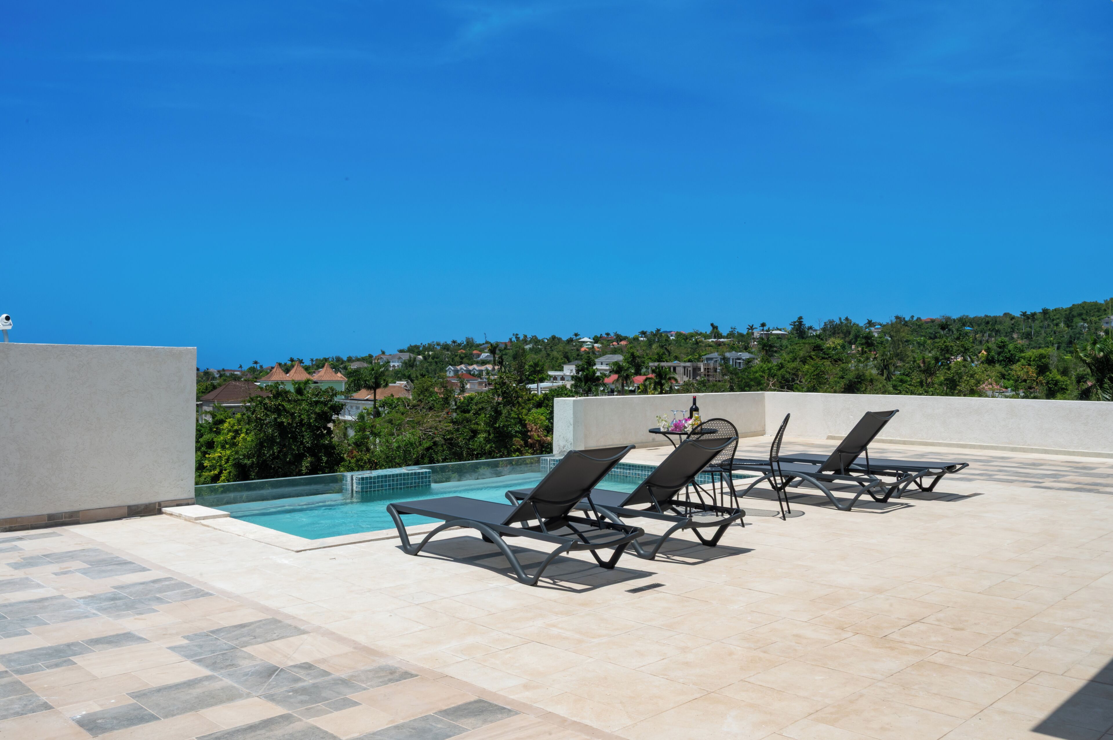 Deluxe Suite, Pool View | Pool | 2 outdoor pools
