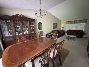 Dining - Perfect two story home 4BR, 2.5 Bath in the heart of Rancho Penasquitos. (San Diego)
