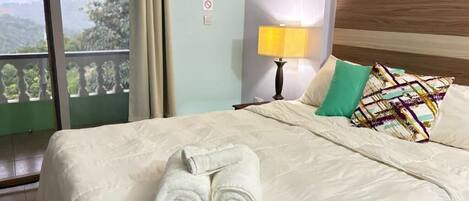 Comfort Double Room, Balcony, Mountain View