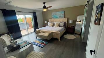 Cuna de viaje, wifi y ropa de cama