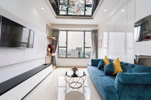 Family Apartment, 2 Bedrooms, City View | Ruang tamu