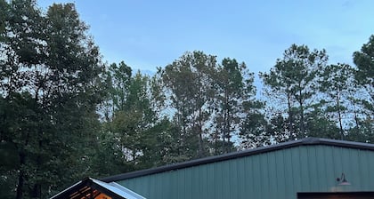 Peaceful Cabin Retreat in Oxford/2BR Getaway 12 miles from Ole Miss & the Square