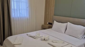 Deluxe-Doppelzimmer, Balkon | Kostenloses WLAN
