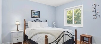Serenity Shores - 4-bedroom home nestled between gorgeous Charlevoix & Petoskey