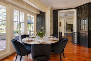 Dining - Luxury Retreat on Pinehurst #2 w/ 11 beds & Sauna (Pinehurst)