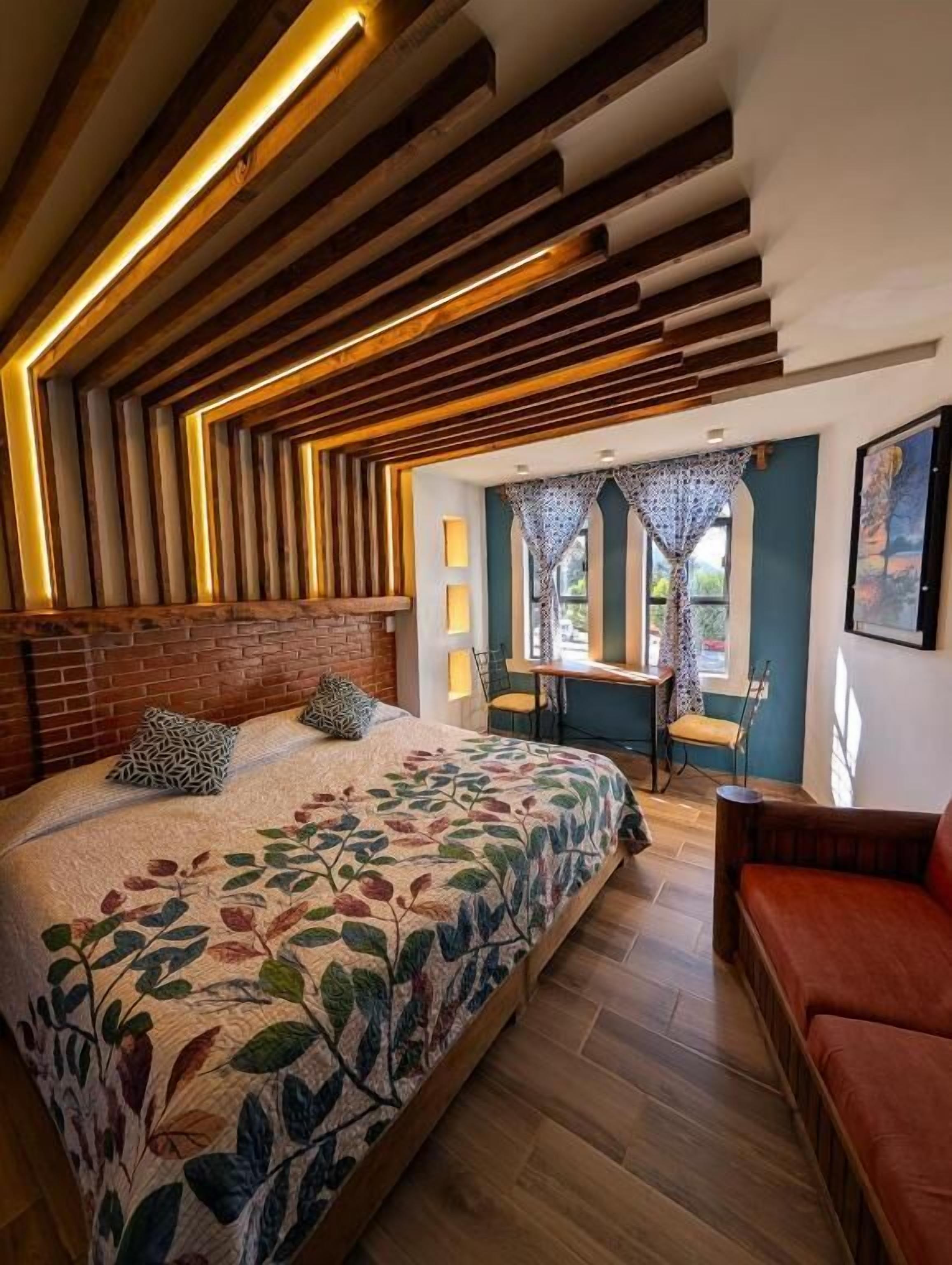 Habitación doble Deluxe, vista a la ciudad | Wifi gratis 