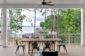 Outdoor dining - Serenity Point | Luxury Waterfront | Excellent Location (Littleton)