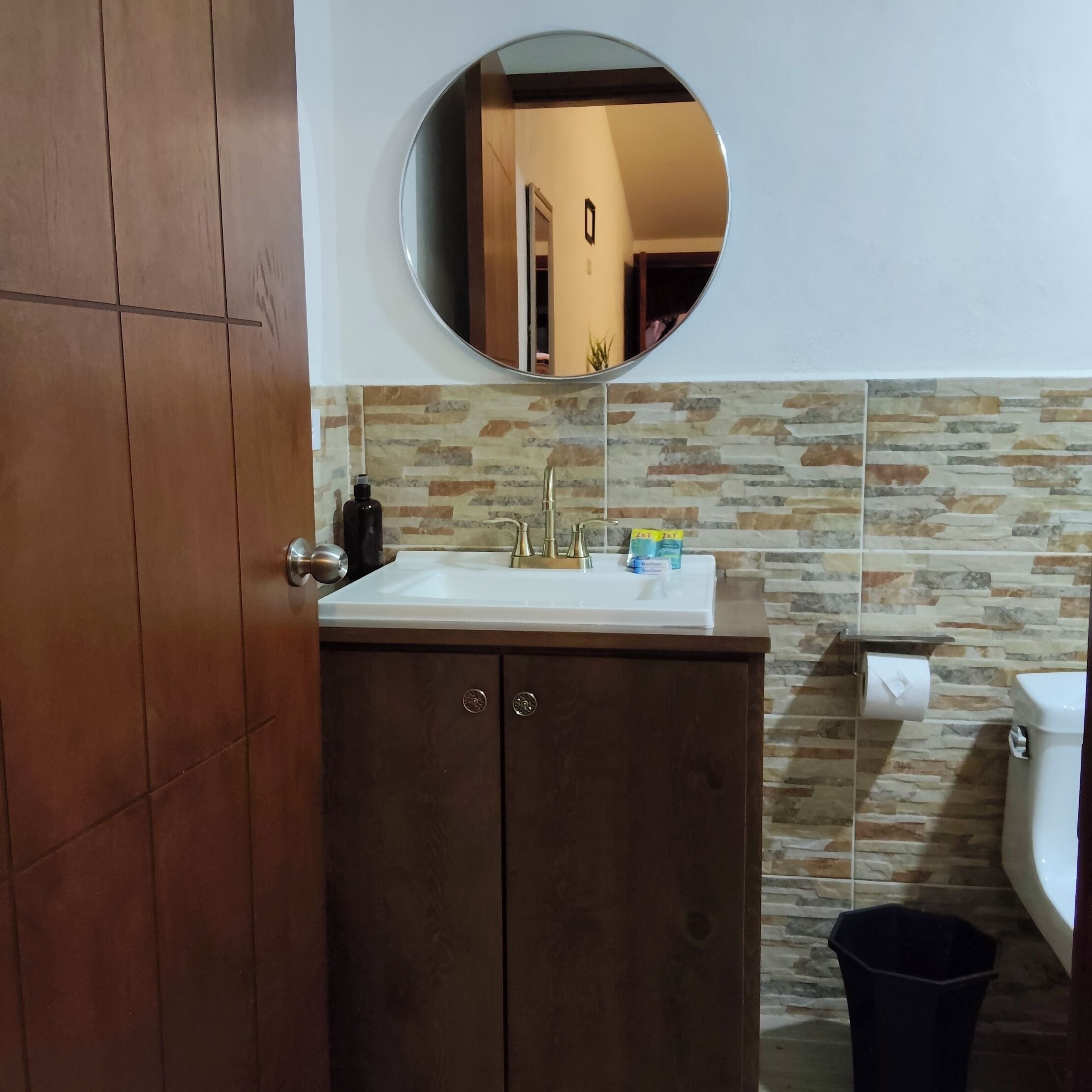 Habitación con 1 cama matrimonial o 2 individuales | Baño
