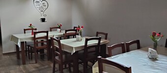 多尼娅塞莱斯旅馆