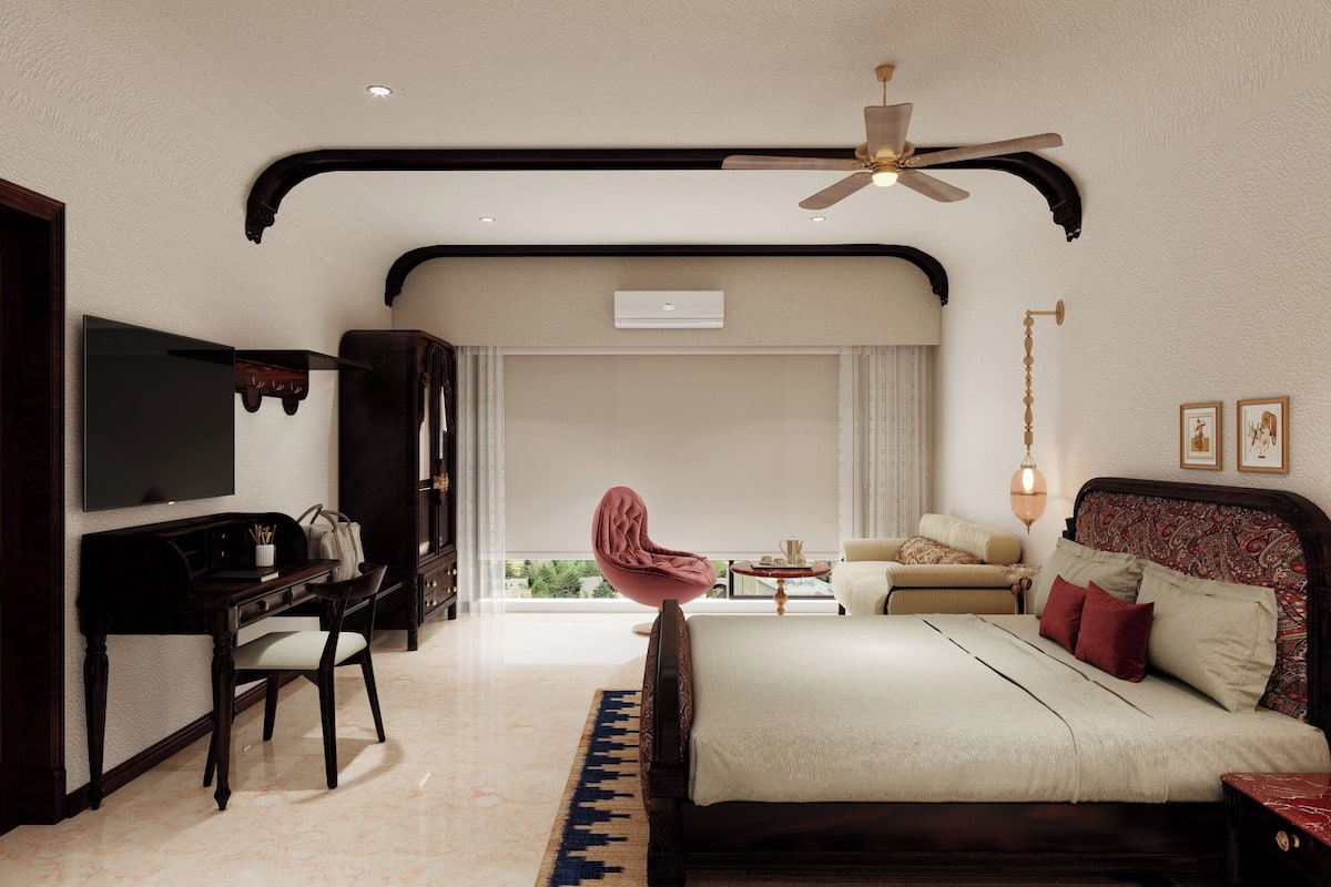 Luxury Apartment | Desk, iron/ironing board, WiFi (free), bed sheets