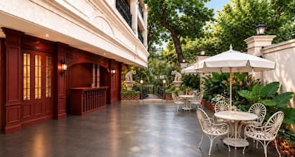 Theory9 Luxe - Premium Service Apartments, Pali Hill, Bandra