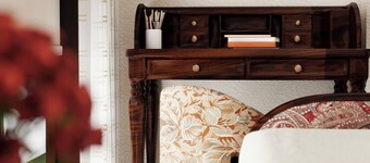 Theory9 Luxe - Premium Service Apartments, Pali Hill, Bandra