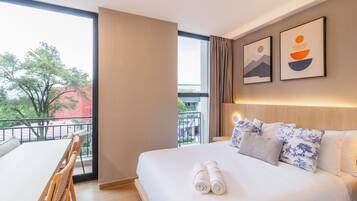 Superior Studio, Balcony, Resort View | Premium bedding, in-room safe, desk, laptop workspace