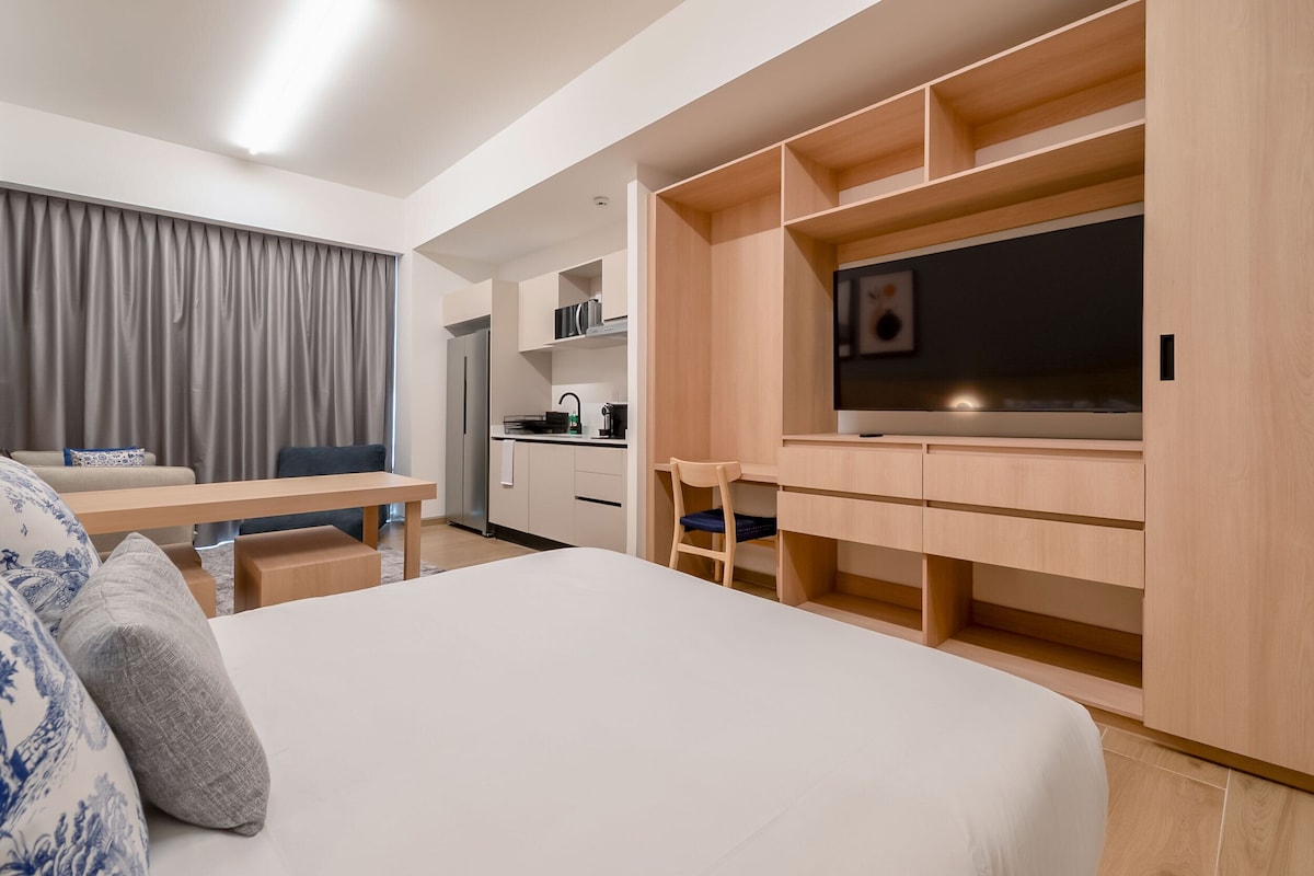 Studio Superior, 1 giường cỡ queen, hiên | Bộ đồ giường cao cấp, két bảo mật tại phòng 