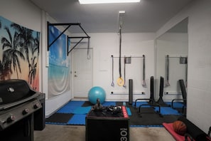 Fitness facility - Prime Location • Gym • Dual-Monitor Workspace (Tampa)