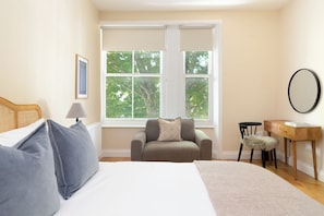 Superior-Apartment | Bügeleisen/Bügelbrett, kostenloses WLAN