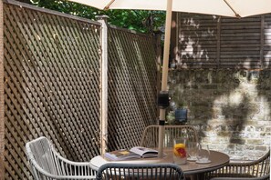 Apartment, Patio | Outdoor dining - Notting Hill Grove Apartments (London)
