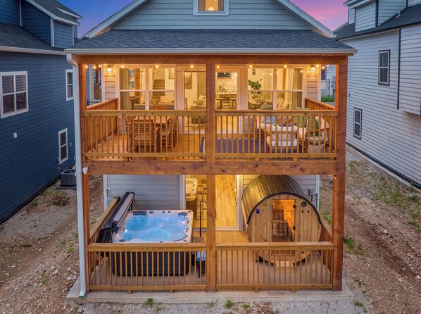 Terrace/patio - NEW Disney Lodge | Hot Tub • Bunk Slide • Near SDC (Branson)
