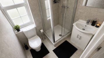 Shower, towels