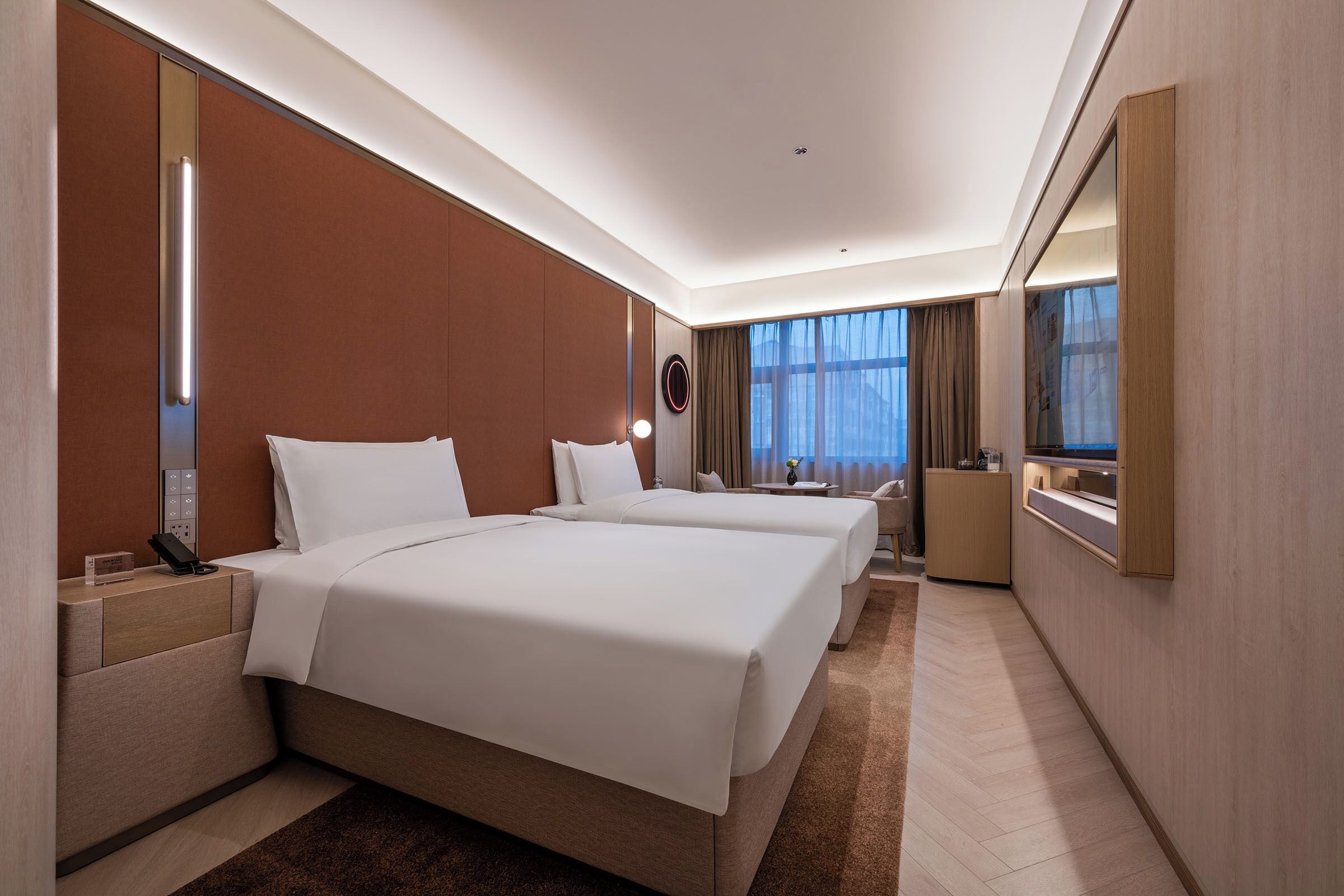 Kamar Twin Comfort | Tirai kedap cahaya, setrika/meja setrika, Wi-Fi gratis, dan seprai linen