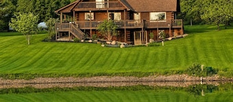 Secluded 3 Bedroom Cabin on 100 Acres
