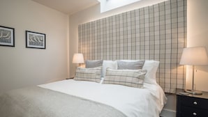 2 slaapkamers, een strijkplank/strijkijzer, gratis wifi, beddengoed