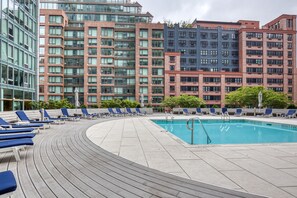 Pool - Blueground | Hell's Kitchen, view, nr Central Park (New York)