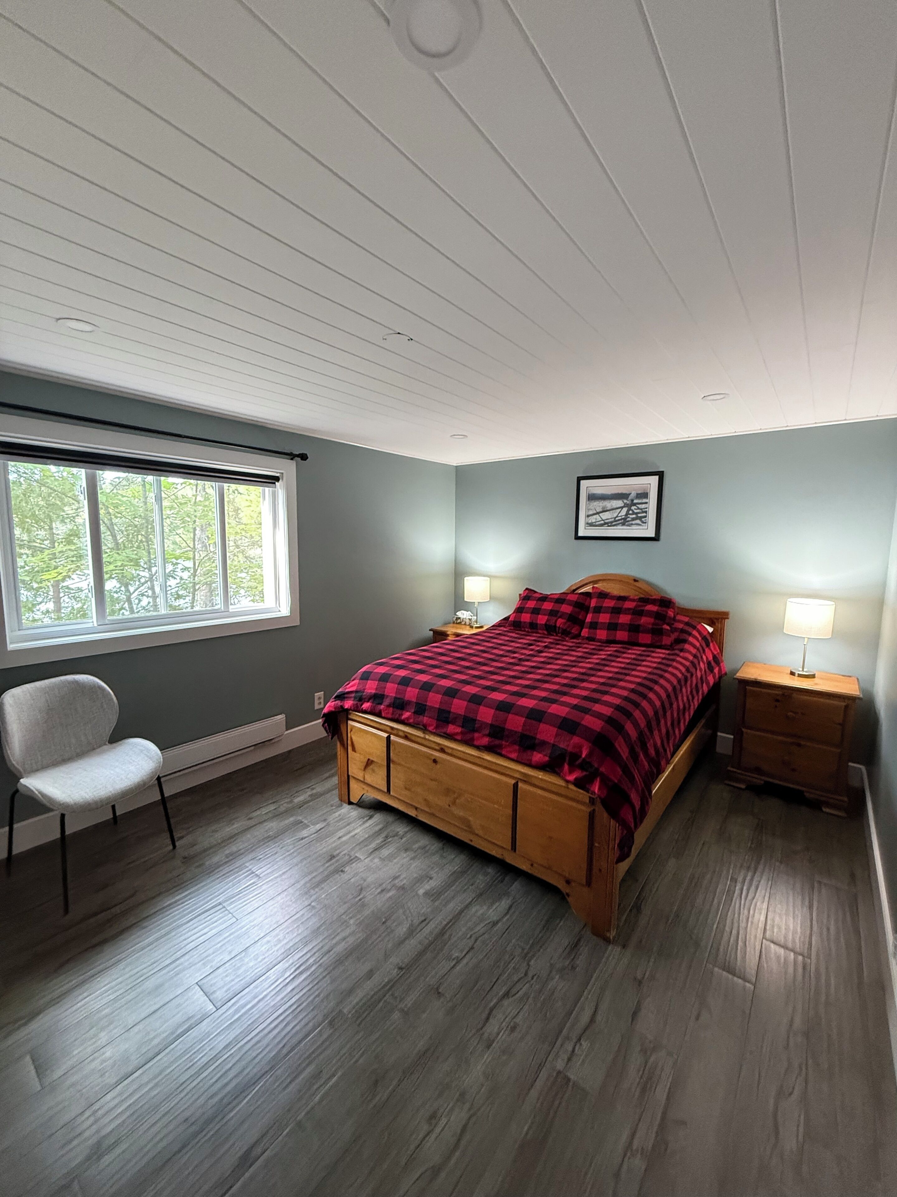 3 bedrooms, WiFi (free), bed sheets