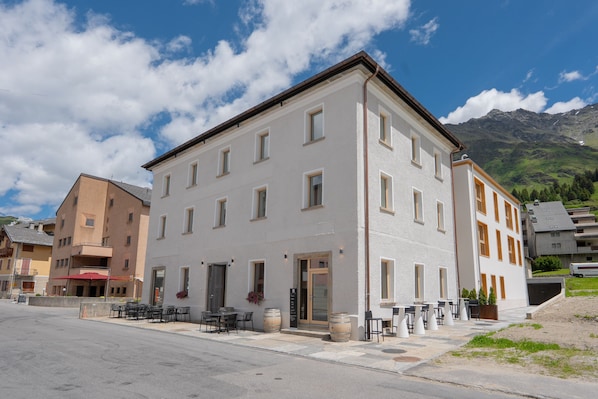 Exterior - Modern Alpine Stay in San Bernardino | Ski, Hiking & Nature - Larix 205, San Bernardino, Switzerland (San Bernardino)