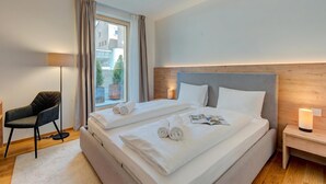 1 bedroom, internet, bed sheets - Residenza Larix 002 Modern Alpine Stay In San Bernardino | Ski, Hiking & Nature, San Bernardino, Switzerland (San Bernardino)