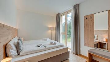 1 bedroom, internet, bed sheets