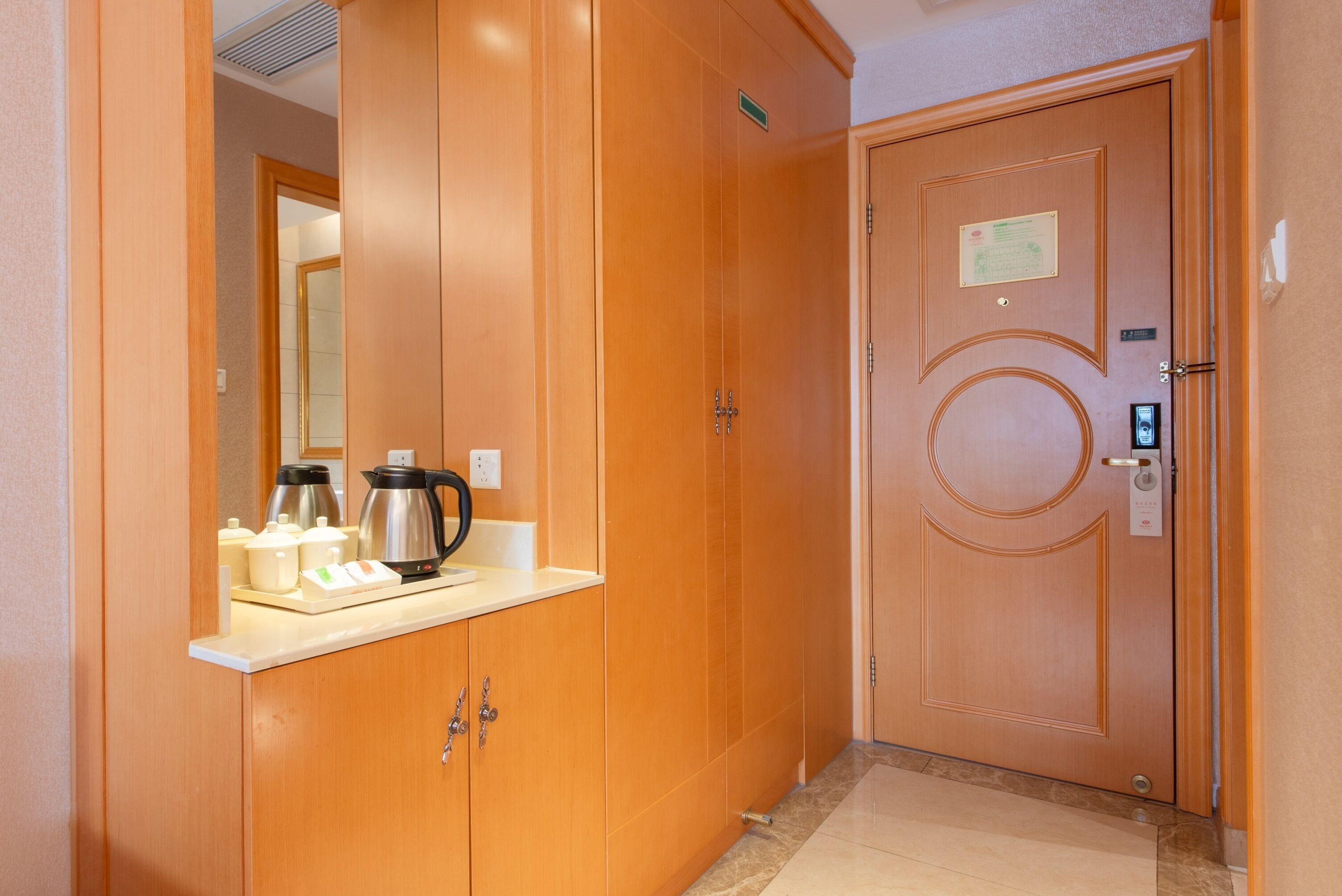 Chambre Luxe avec lits jumeaux, vue ville | Intérieur