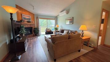 Smart TV, fireplace, DVD player, books