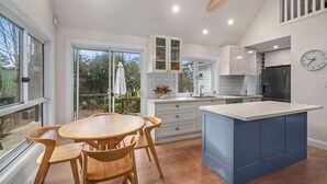 Dining - Old Majors Family 4-Bed Retreat Southern Highlands (Braemar)
