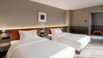 Luxury Twin Room, City View | Premium bedding, down comforters, blackout drapes, soundproofing