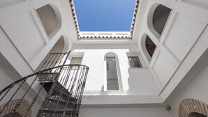 Esterni