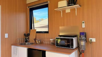 Fridge, microwave, stovetop, electric kettle