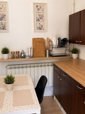 Dining - Prime Sluzew Guest House (Warszawa)