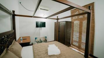 Comfort-Doppelzimmer, Balkon, Gartenblick