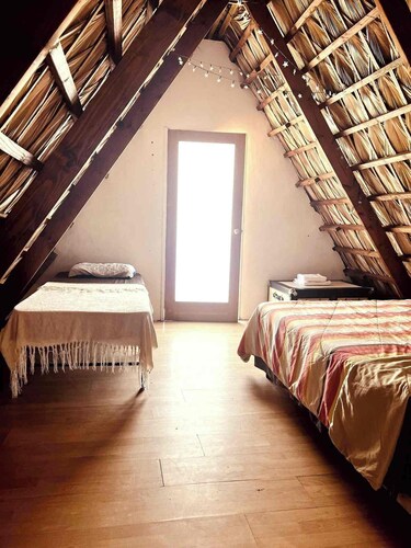 "El Nirvana" Oceanfront Cabin: Surf & Desert