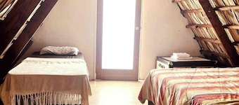 "El Nirvana" Oceanfront Cabin: Surf & Desert