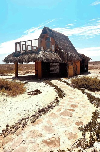 "El Nirvana" Oceanfront Cabin: Surf & Desert