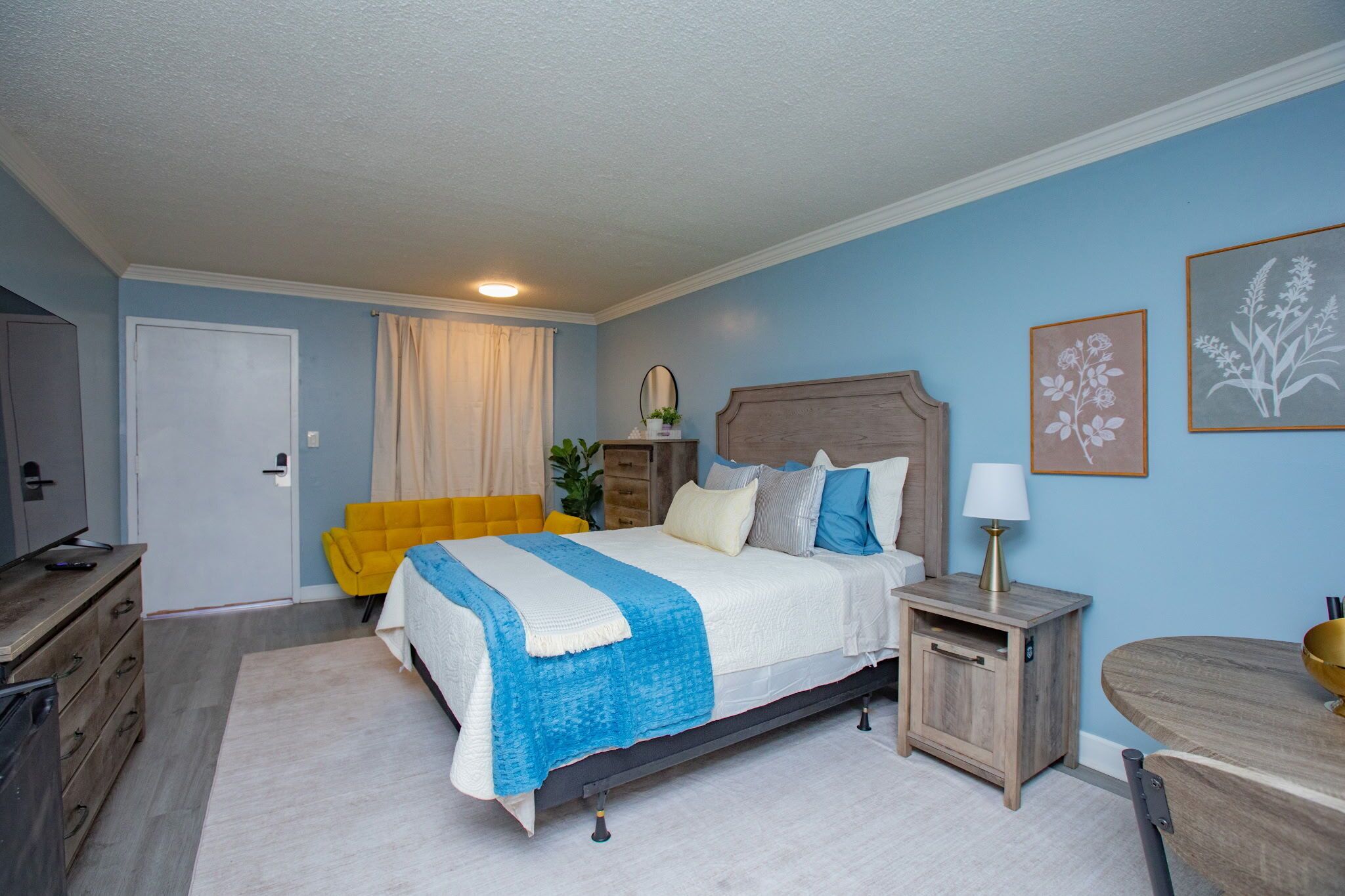 1 bedroom, iron/ironing board, WiFi, bed sheets