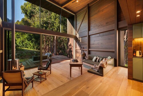 Ultimate Secluded Hideaway - Pekepeke Luxury Farm Cabin