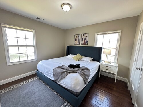 Birmingham 1BR Getaway Suite Near UAB with Parking