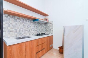 Private kitchen - Cozzy Villa Ree (batu)