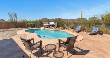Luxury Desert Retreat w/ Pool, Hot Tub & Stunning Views - private 5+ acres