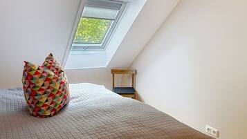 2 Schlafzimmer, Schreibtisch, Internetzugang